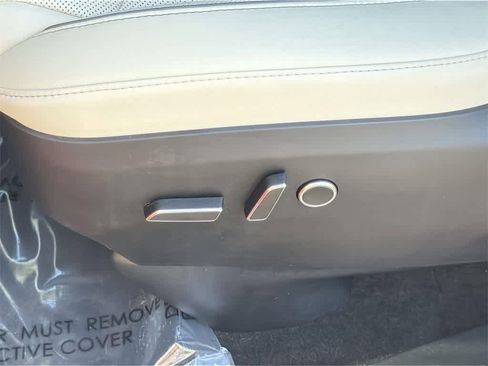 Used 2023 Tesla Model X Plaid image 24
