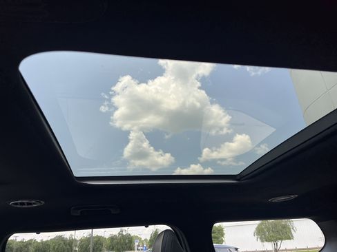 New 2026 Kia EV9 Land w/ Nightfall Edition Package image 8