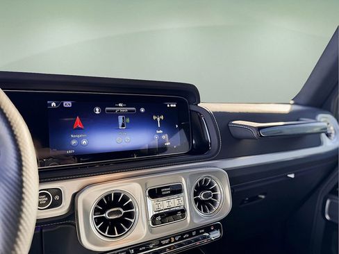 Used 2025 Mercedes-Benz G 63 AMG 4MATIC image 28