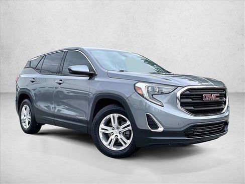 Used 2020 GMC Terrain SLE w/ LPO, Floor Liner Package image 11