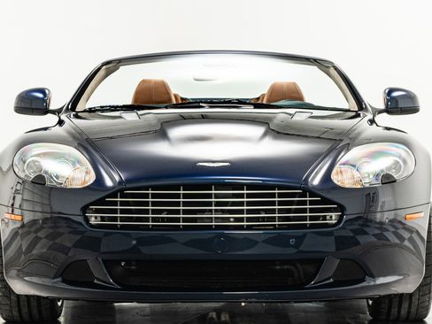 Used 2011 Aston Martin DB9 Volante RWD image 4