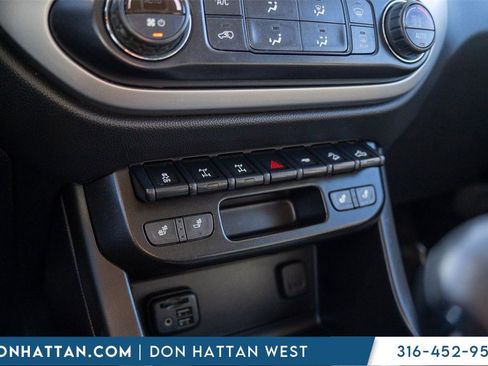 Used 2022 Chevrolet Colorado ZR2 image 10