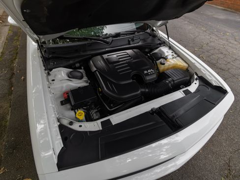 Used 2018 Dodge Challenger SXT Plus RWD image 58