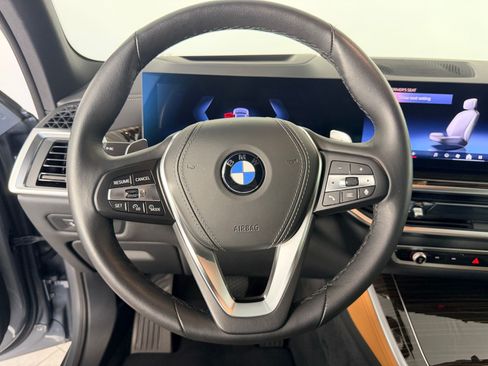 Used 2026 BMW X5 xDrive40i AWD/4WD image 11