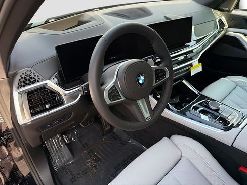 New 2026 BMW X5 xDrive40i w/ M Sport Package image 25