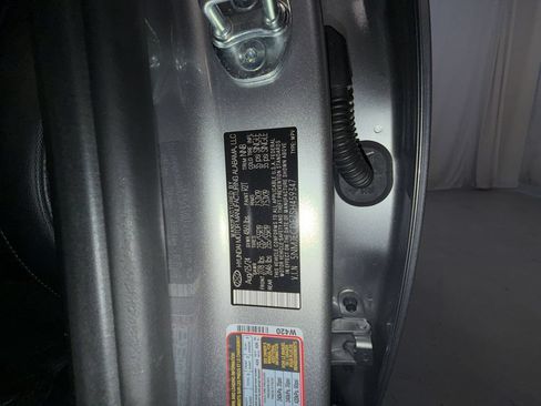 Used 2025 Hyundai Tucson Limited AWD/4WD image 15