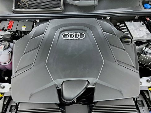 New 2026 Audi Q8 Premium Plus image 30