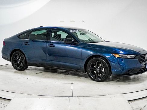 Certified 2025 Honda Accord SE image 12