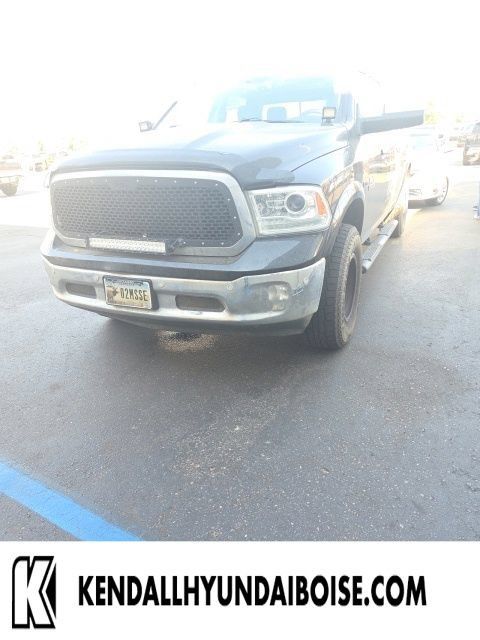 Used 2018 RAM 1500 Laramie w/ Convenience Group AWD/4WD image 1