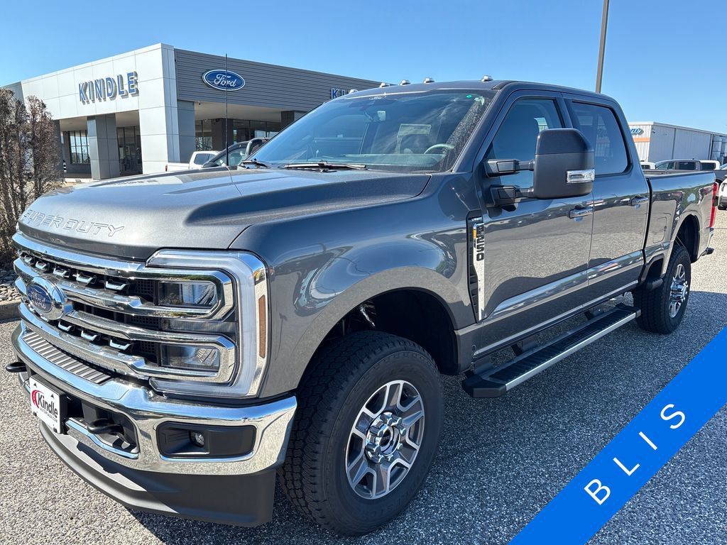 New 2026 Ford F250 Lariat w/ FX4 Off-Road Package AWD/4WD image 4