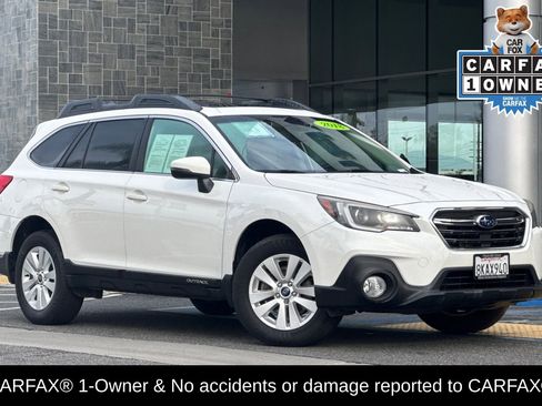 Used 2019 Subaru Outback 2.5i Premium image 2