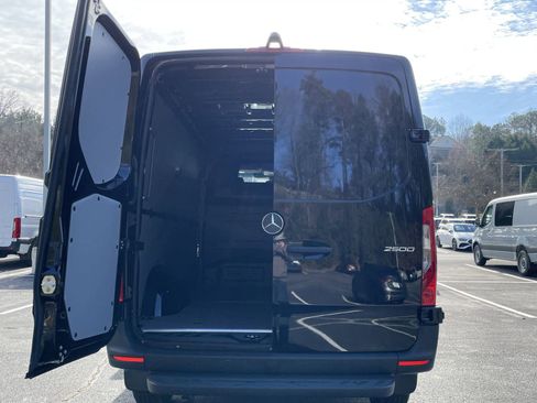 New 2025 Mercedes-Benz Sprinter 2500 image 12