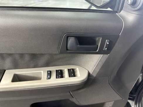 Used 2012 Ford Escape XLT FWD image 16