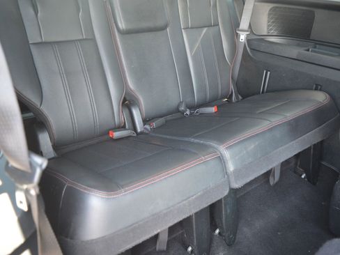 Used 2017 Dodge Grand Caravan GT FWD image 27
