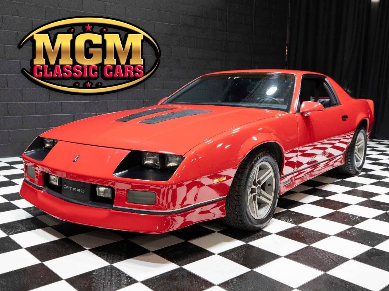 Used 1987 Chevrolet Camaro Z28 RWD image 1