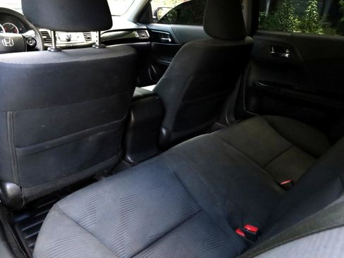 Used 2016 Honda Accord LX image 37