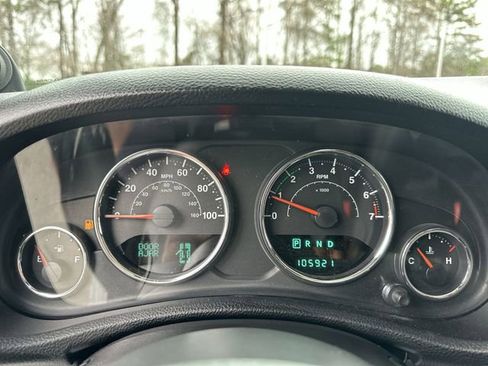 Used 2014 Jeep Wrangler Unlimited Sport w/ Quick Order Package 24S image 19