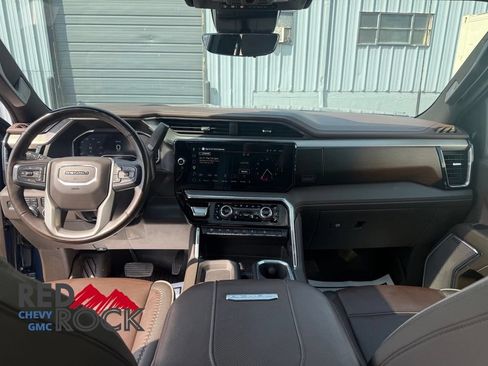 Used 2025 GMC Sierra 2500 Denali w/ Denali Reserve Package AWD/4WD image 23