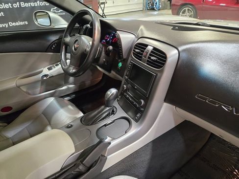 Used 2007 Chevrolet Corvette Coupe w/ Preferred Equipment Group image 26