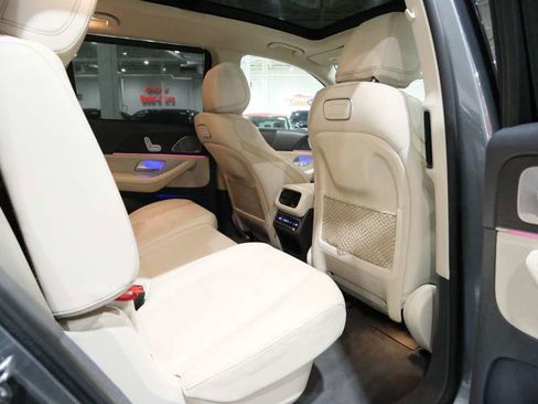 Used 2020 Mercedes-Benz GLS 450 4MATIC image 27