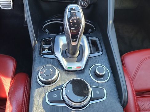 Used 2022 Alfa Romeo Giulia Sprint image 19