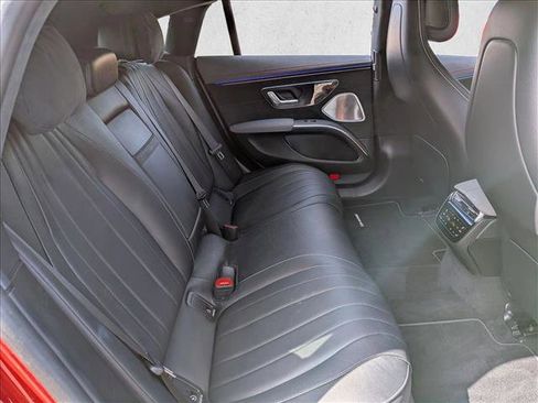 Used 2023 Mercedes-Benz EQS 580 4MATIC Sedan w/ Exclusive Trim Package image 19