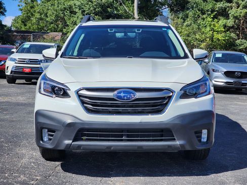 Used 2022 Subaru Outback Premium image 2