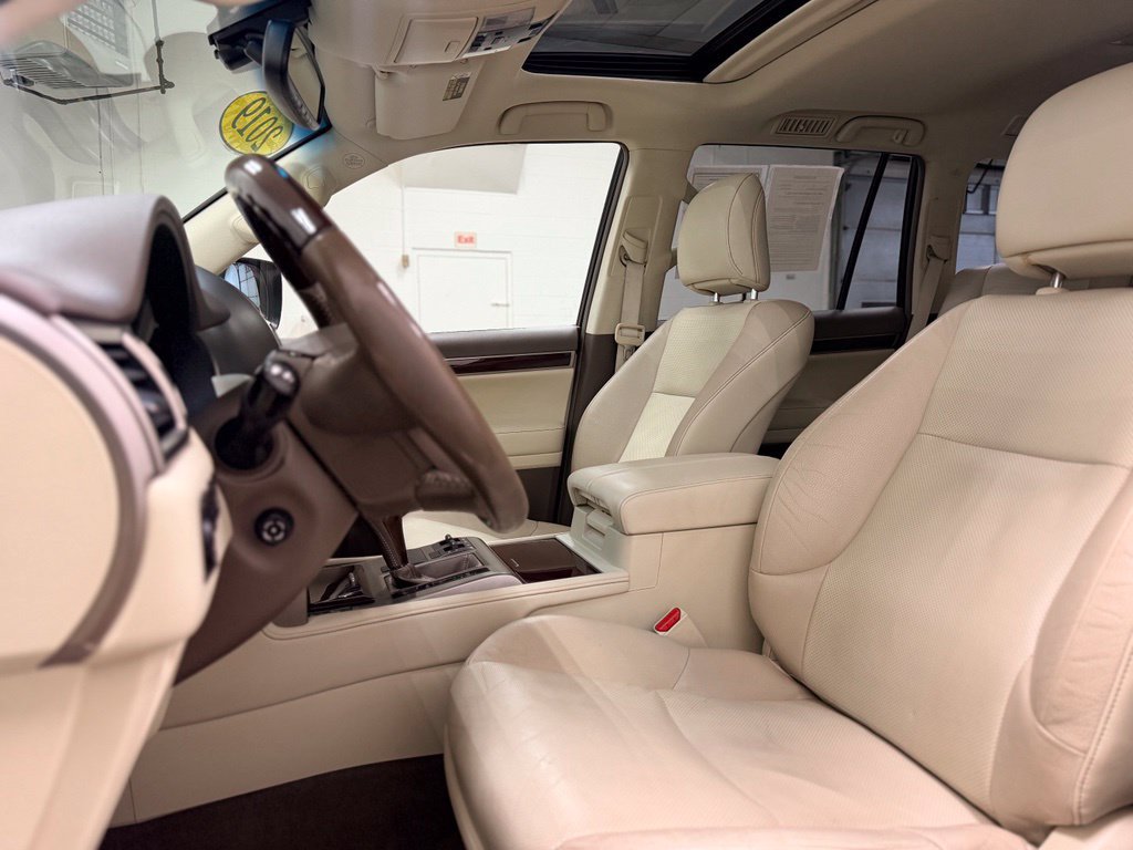 Used 2019 Lexus GX 460 Premium w/ Premium Package AWD/4WD image 14