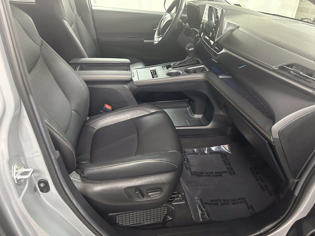 Certified 2024 Toyota Sienna XLE Woodland Edition AWD/4WD image 13