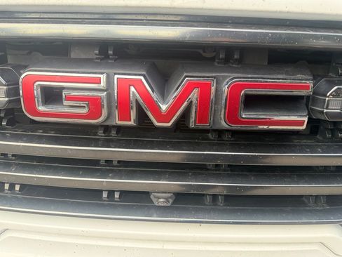 Used 2022 GMC Sierra 1500 AT4 w/ AT4 Premium Package AWD/4WD image 22