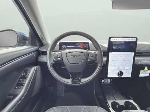 Used 2025 Ford Mustang Mach-E Select image 13