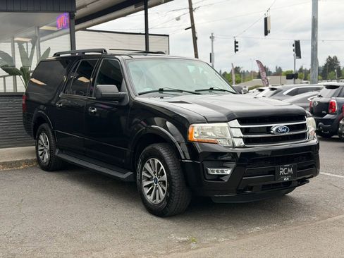 Used 2015 Ford Expedition EL XLT w/ Equipment Group 202A AWD/4WD image 3