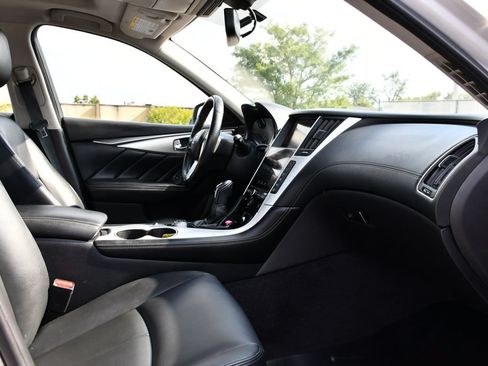 Used 2020 INFINITI Q50 Luxe w/ Essential Package (3.0T Luxe) AWD/4WD image 33