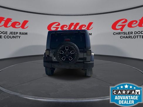 Used 2017 Jeep Wrangler Unlimited Sahara image 7