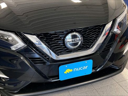 Certified 2022 Nissan Rogue Sport SL w/ Premium Package AWD/4WD image 31