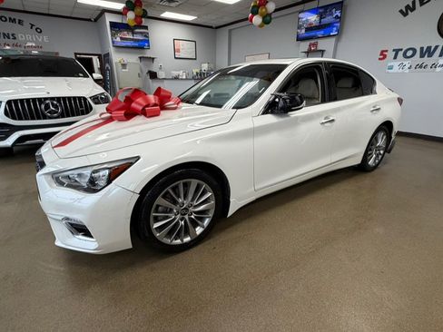 Used 2020 INFINITI Q50 Luxe w/ All Weather Package image 5