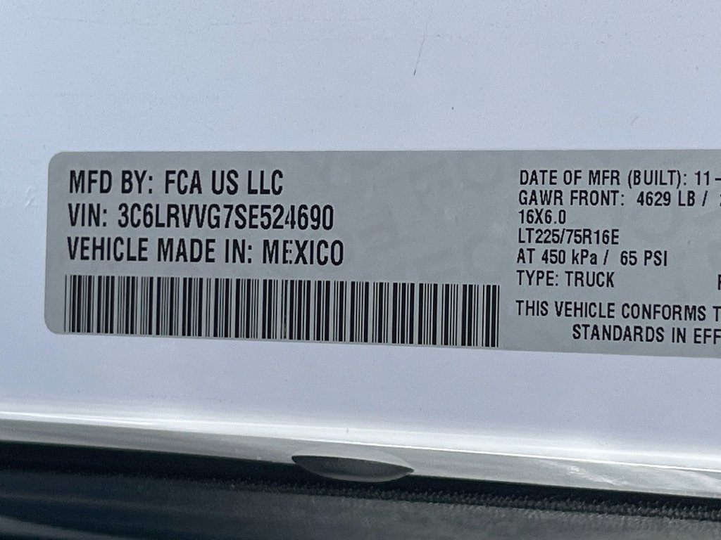 Used 2025 RAM ProMaster 2500 w/ U-Haul Equipment Group FWD image 18
