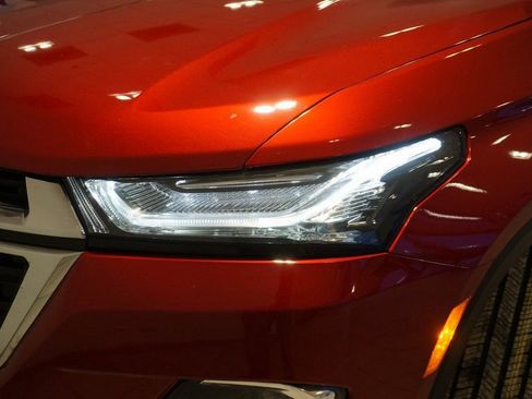 Certified 2023 Chevrolet Traverse LT w/ Rear Camera Mirror Package image 31