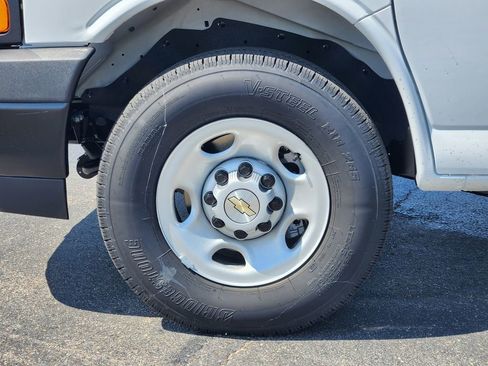 New 2025 Chevrolet Express 2500 w/ Driver Convenience Package image 7
