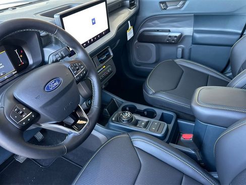 New 2025 Ford Maverick Lobo image 10