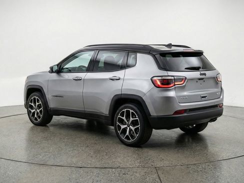 Used 2025 Jeep Compass Limited AWD/4WD image 6
