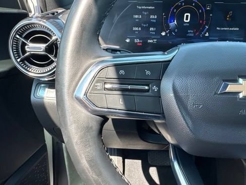 Used 2025 Chevrolet Equinox LT w/ Convenience Package II AWD/4WD image 17
