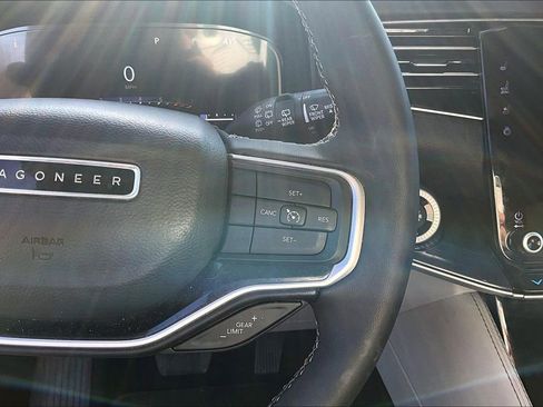 Used 2023 Jeep Wagoneer Base w/ HD Trailer Tow Package image 16