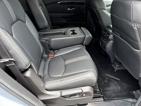 Used 2024 Honda Pilot Touring image 15