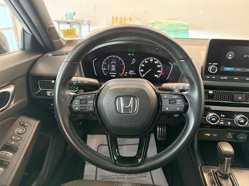Used 2023 Honda Civic Sport image 11