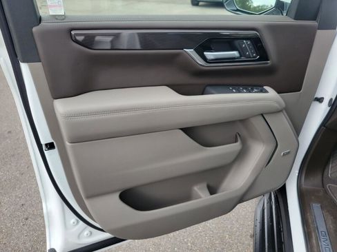 New 2026 GMC Yukon XL Elevation w/ Elevation Premium Package image 13