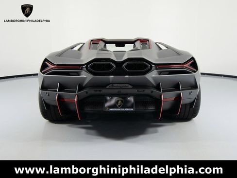 Used 2024 Lamborghini Revuelto image 6