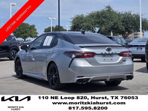 Used 2023 Toyota Camry XSE FWD image 3