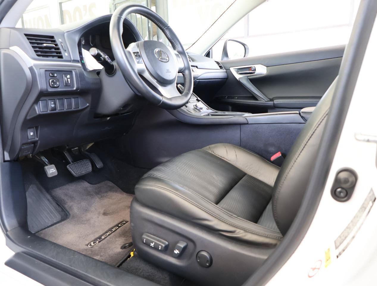 Used 2012 Lexus CT 200h Premium FWD image 36