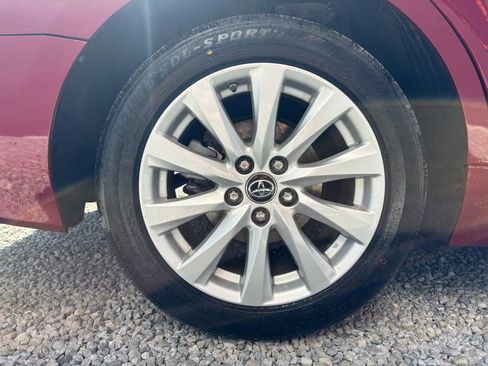 Used 2018 Toyota Camry LE w/ Convenience Package FWD image 7